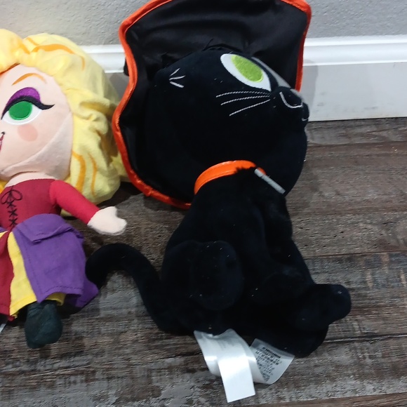 Hocus Pocus Plush Set - Picture 3 of 4